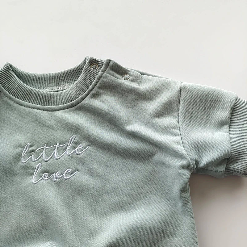 New Born Baby Rompers Love Embroidery Short Sleeve Baby Rompers Children Soft Cotton Jumpsuit One-piece Cute Little Love Romper Neutral Baby Boutique