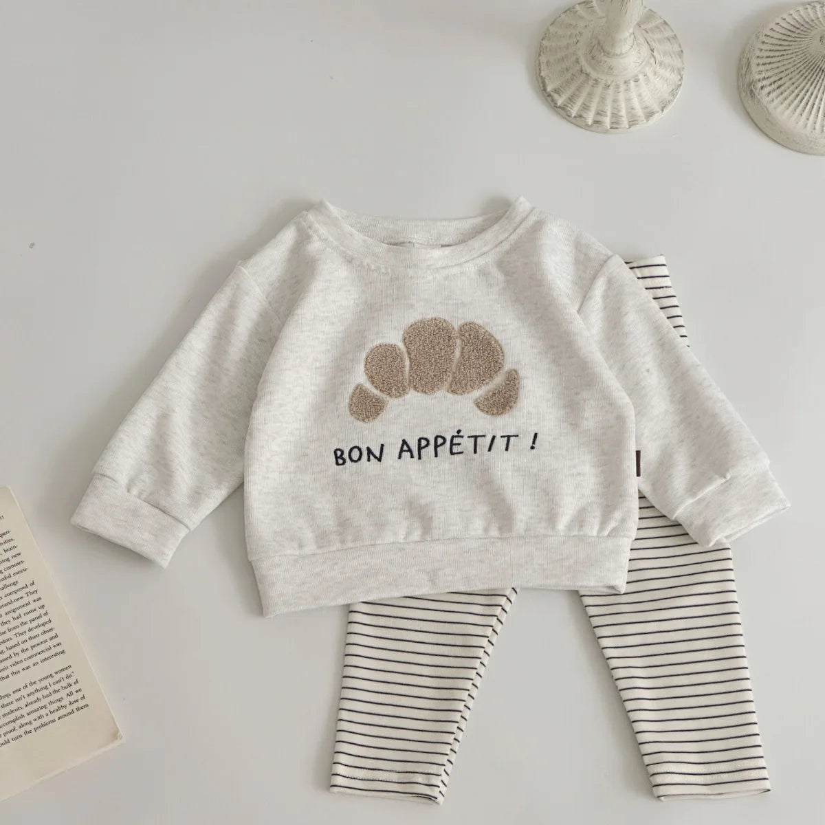 Baby Boy Clothes Sets Bread/Cookies Embroidery Cute Toddler Outfit 2Pcs Long Sleeves Top Pants Newborn Baby 0-3 Years Tracksuit Neutral Baby Boutique