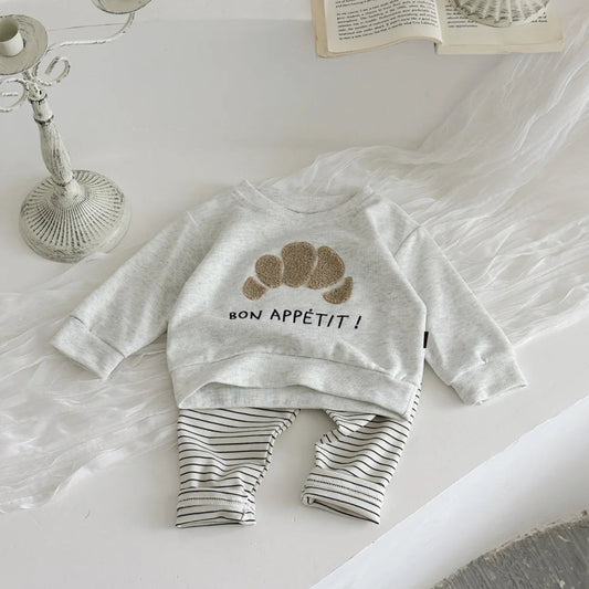 Baby Boy Clothes Sets Bread/Cookies Embroidery Cute Toddler Outfit 2Pcs Long Sleeves Top Pants Newborn Baby 0-3 Years Tracksuit Neutral Baby Boutique